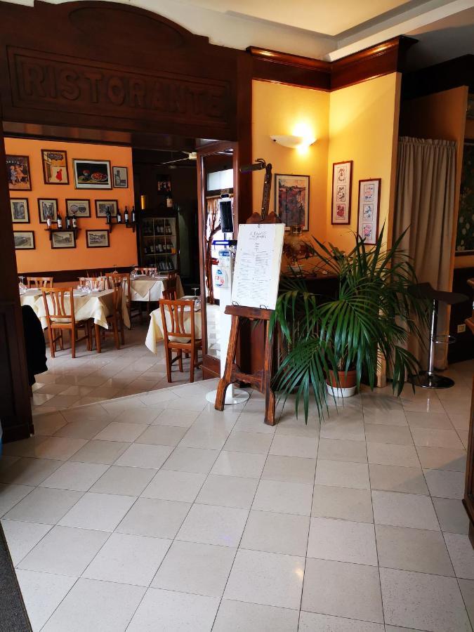Osteria Dei Locandieri Abbadia San Salvator Exterior photo